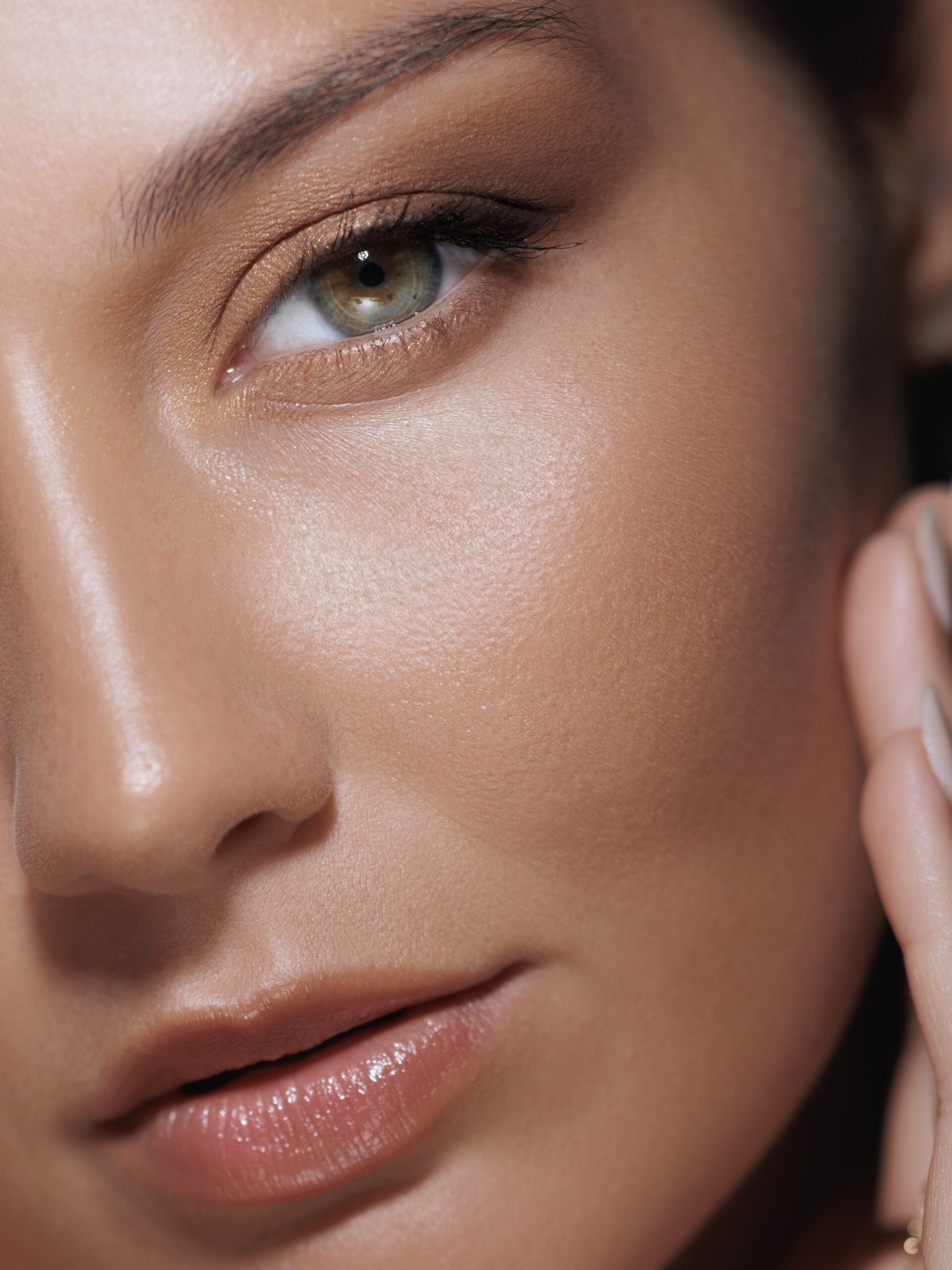 Am I a Candidate for Blepharoplasty?